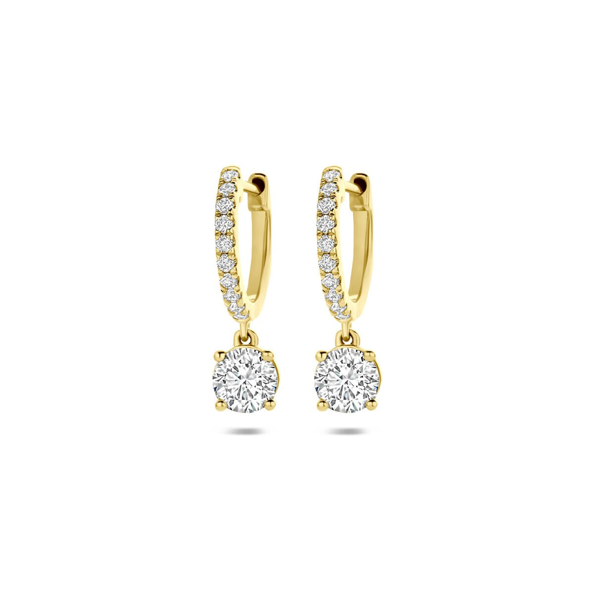 Aros de oro amarillo de 14k con diamantes lab-grown de 2.48 ct y detalles brillantes.