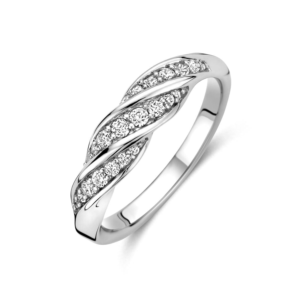 Anillo de plata rodiada de 5 mm con diseño entrelazado y circonitas brillantes.