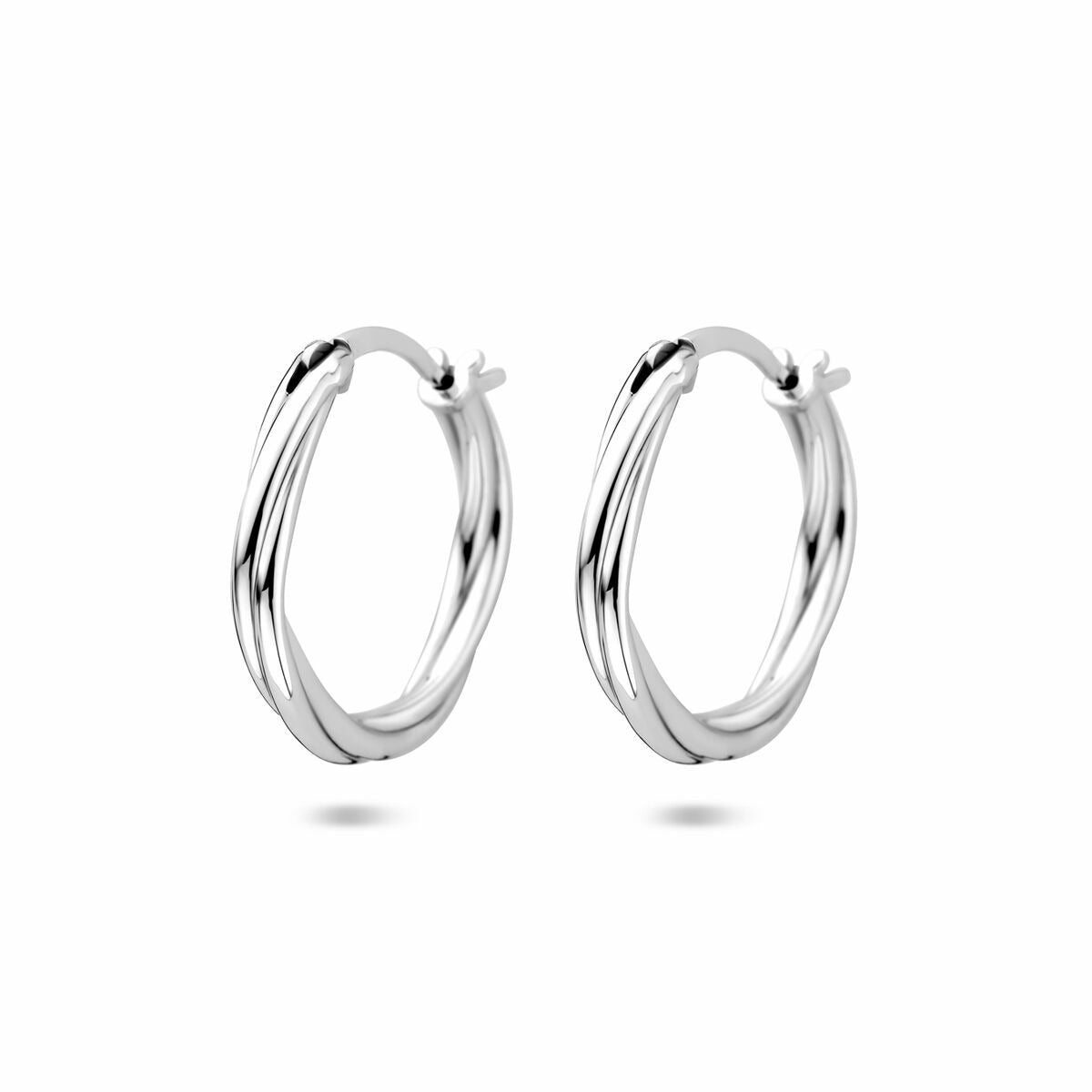 Pendientes de aro retorcidos de plata rodiada de 925, con un diámetro de 19 mm.