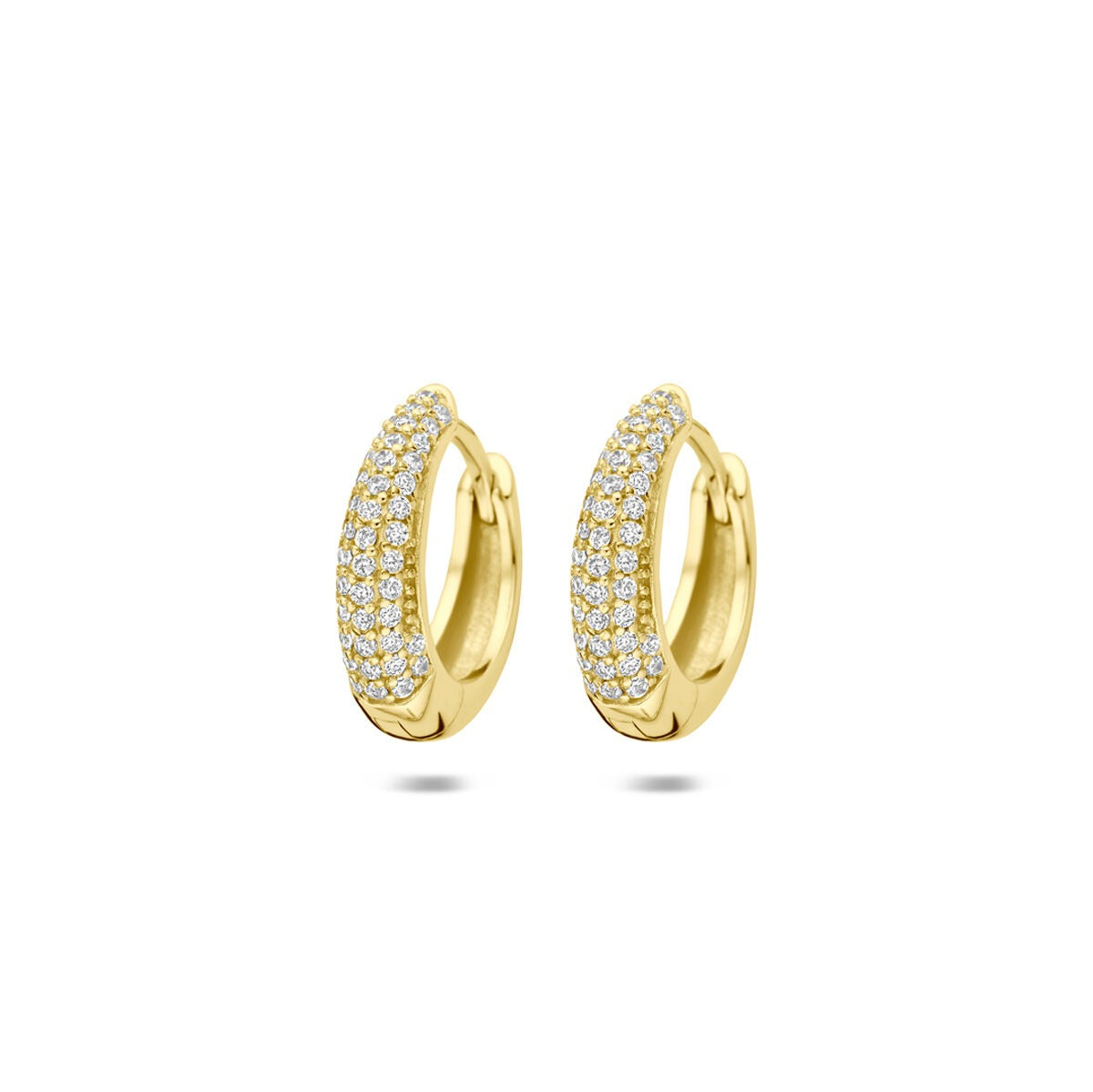 Aros dorados de plata 925 con circonitas brillantes.