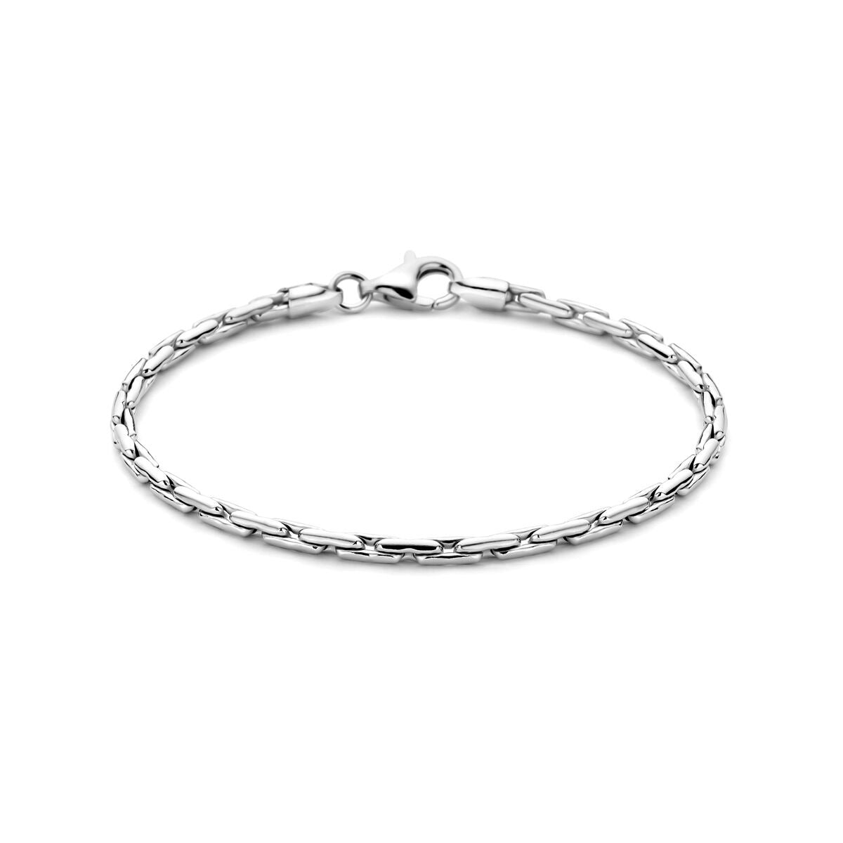 Pulsera de cardano plateada, rodiada con acabado brillante.