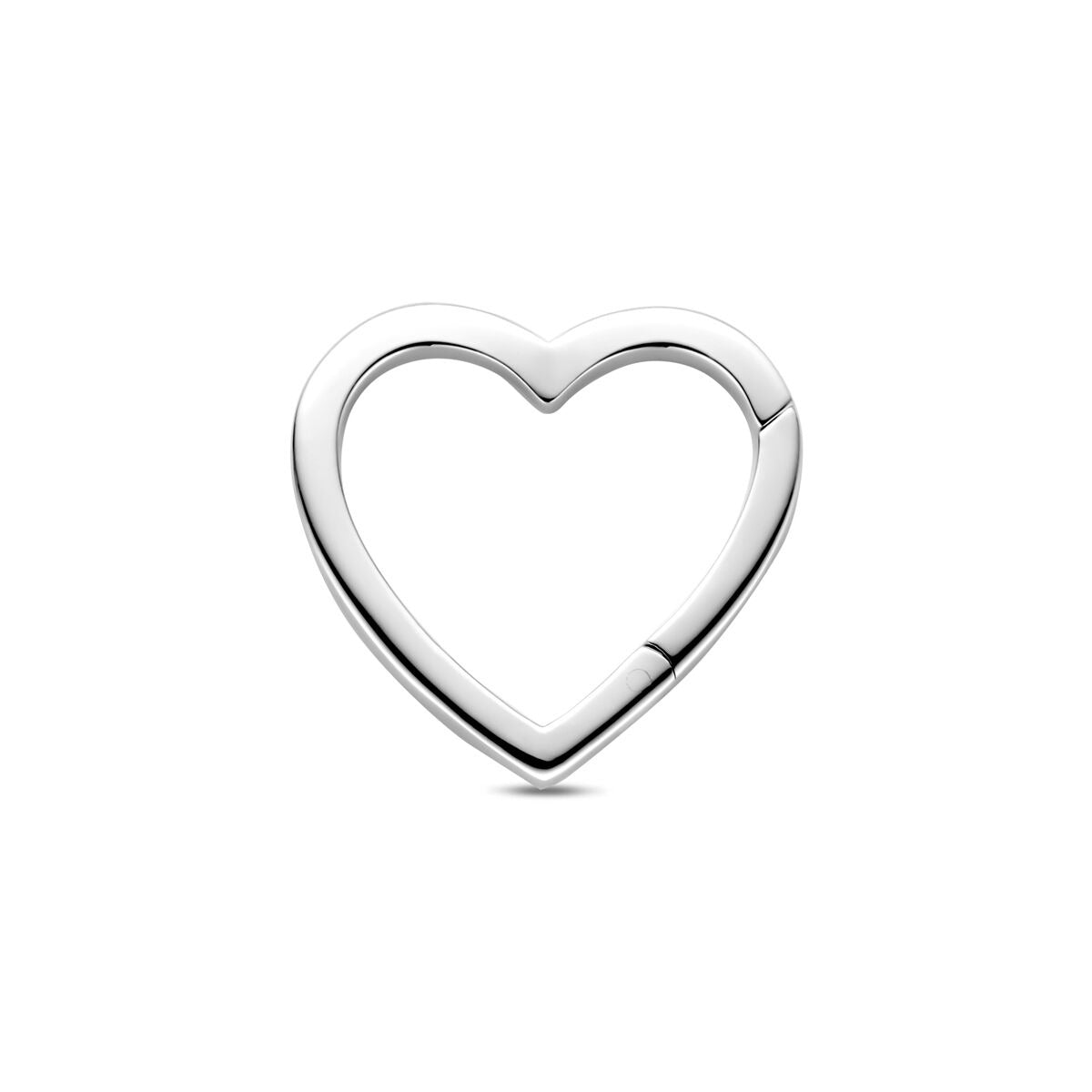 Conector en forma de corazón de plata rodiada, con acabado brillante y diseño sencillo.