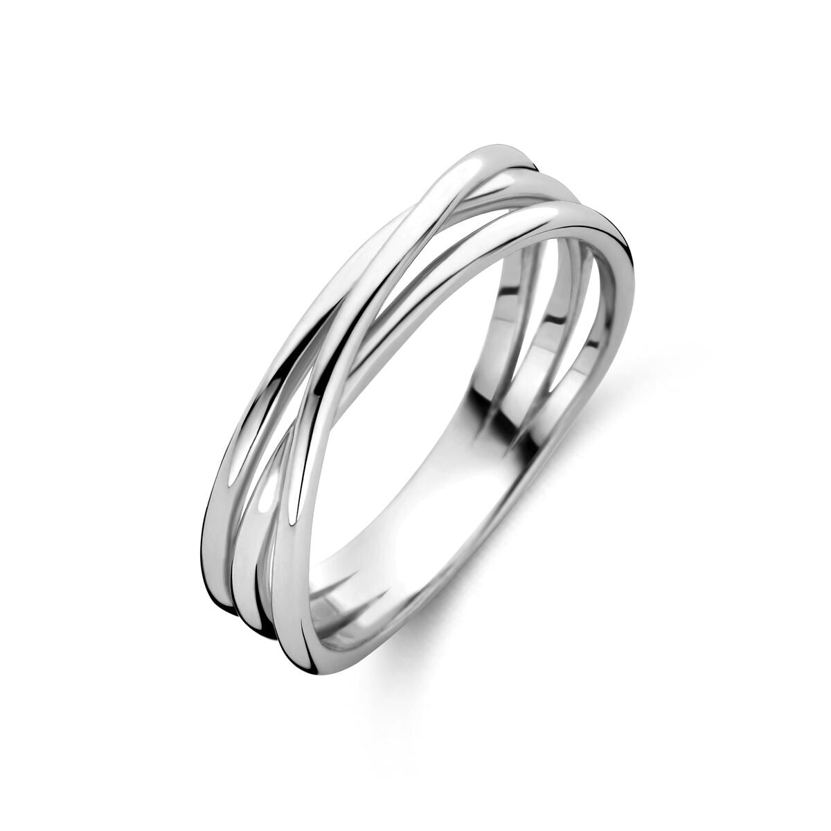 Anillo de plata rodiada de 5.5 mm con diseño entrelazado de tres bandas.