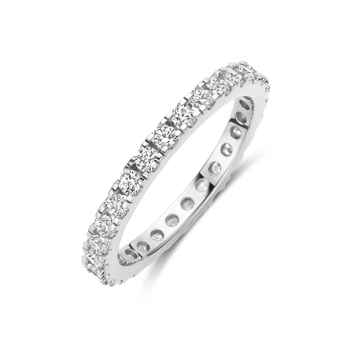 Anillo de plata 925 rodiada con circonitas de 2.2 mm en un diseño delicado.
