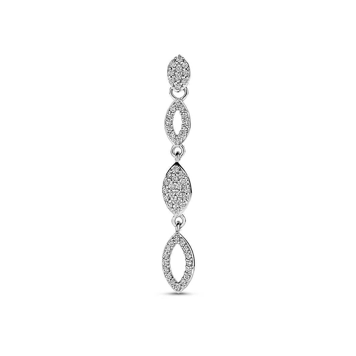 Colgante de plata rodiada con zircón, forma alargada y detalles brillantes, mide 37 mm.