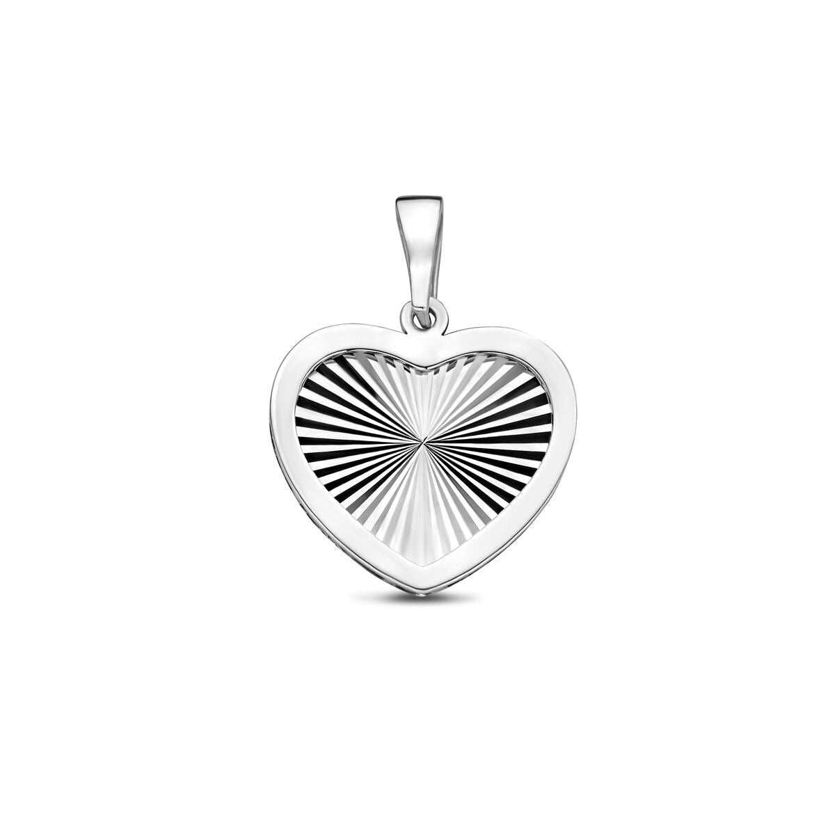 Colgante de corazón de plata de ley 925, con acabado rodiado y diseño rayado, mide 18 mm.