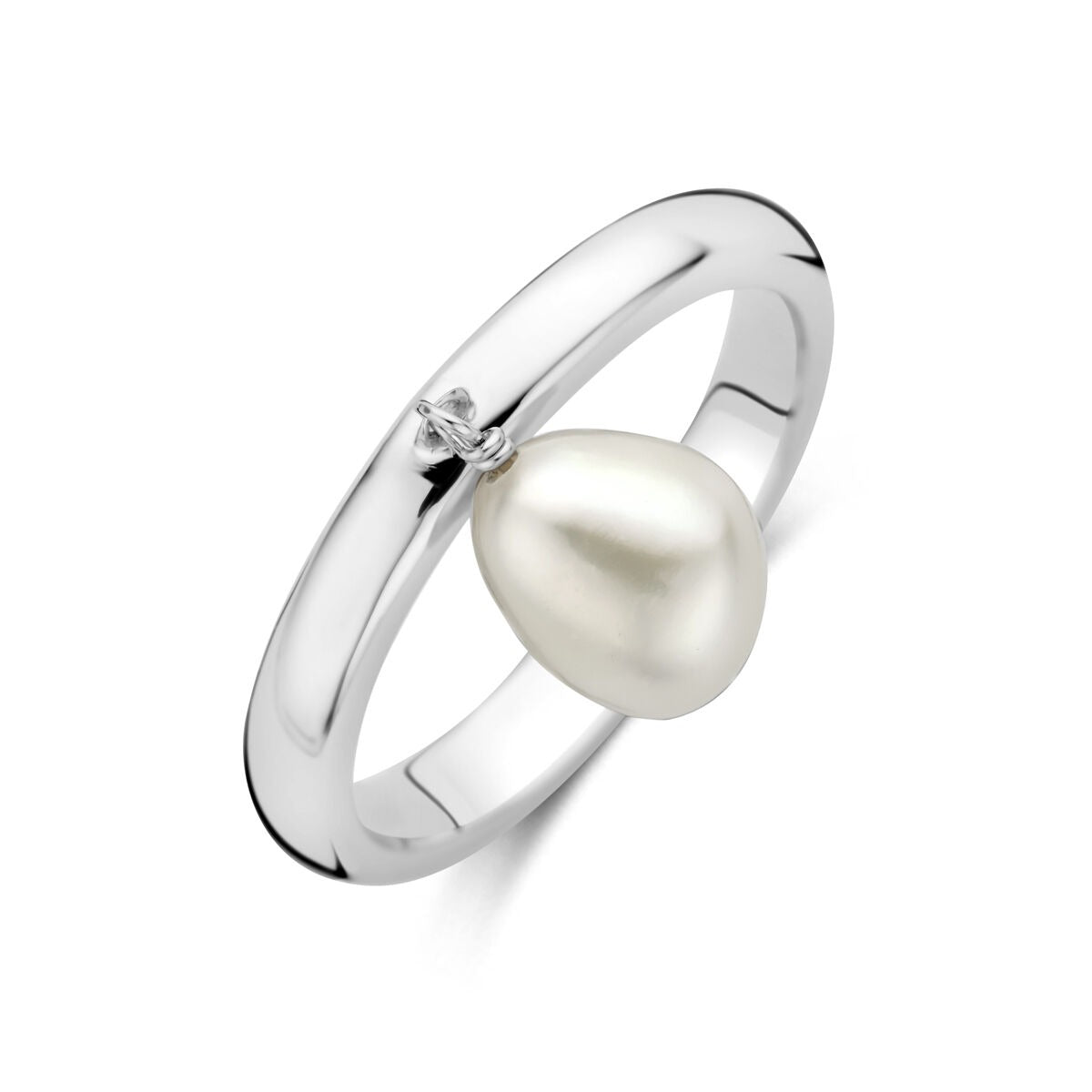 Anillo de plata 925 rodiada con una perla en forma de gota y un pequeño diamante.