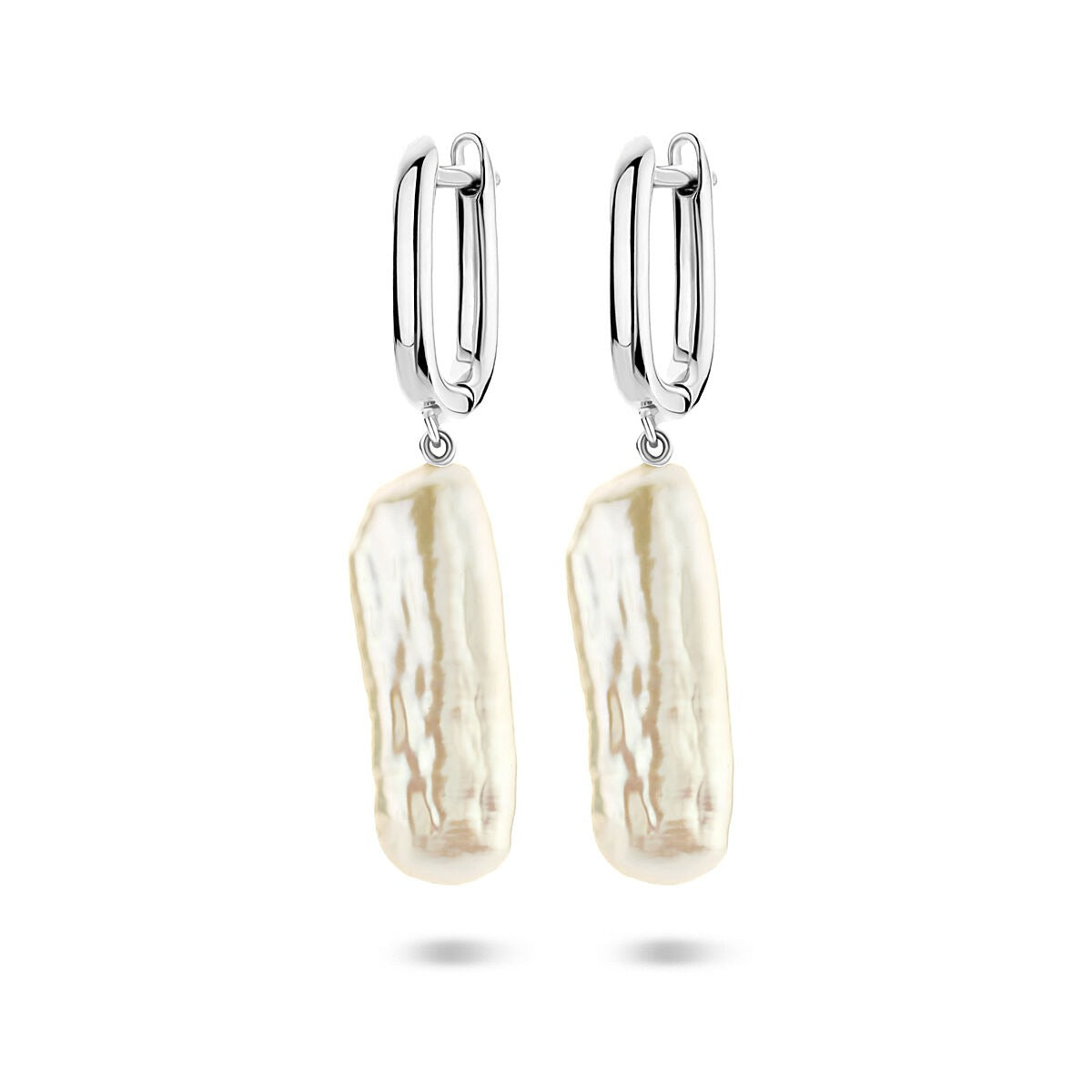 Pendientes de aro de plata rodiada 925 con perlas, de 38 mm de longitud.