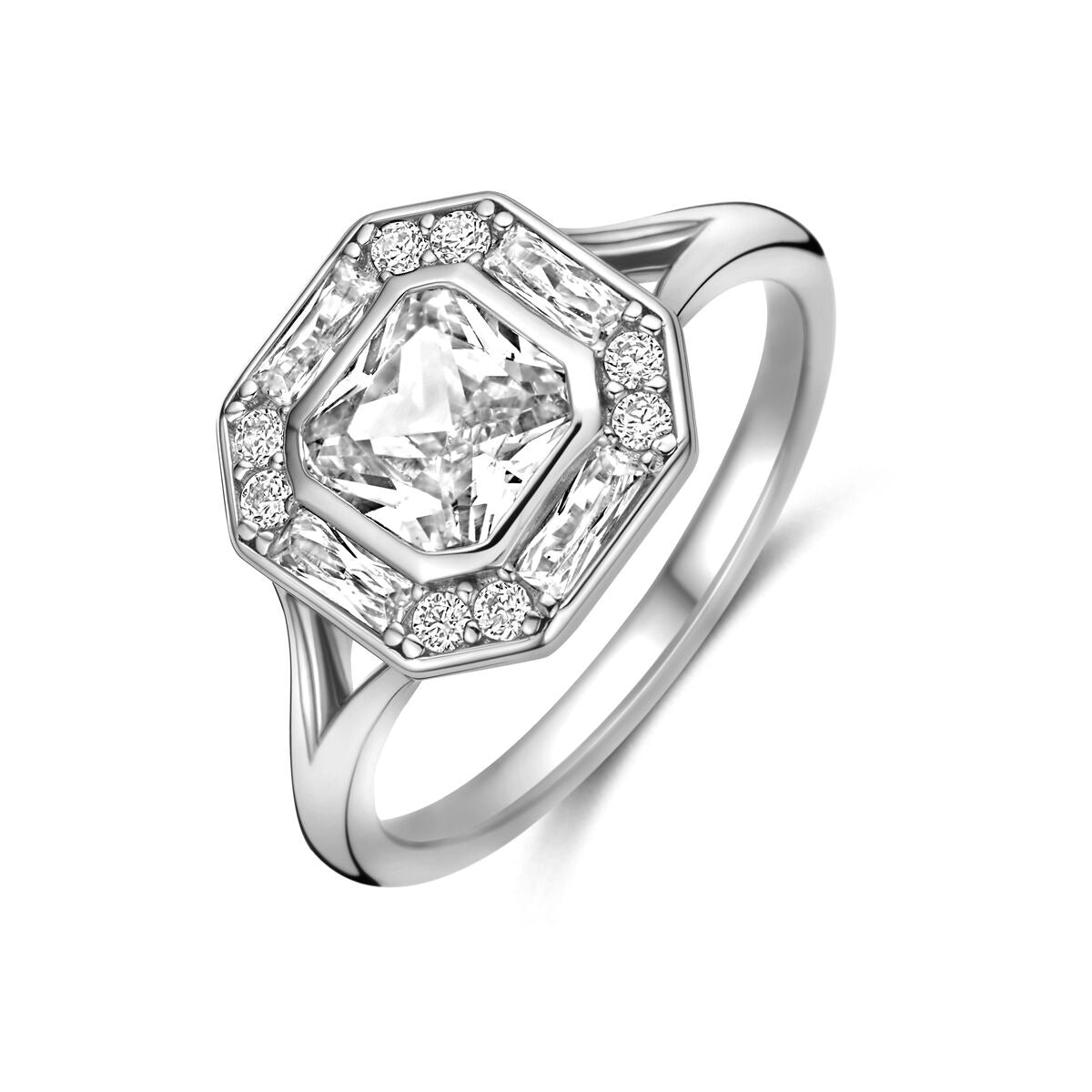 Anillo de plata 925 rodiada con un centro de zircón y un entorno de piedras brillantes.