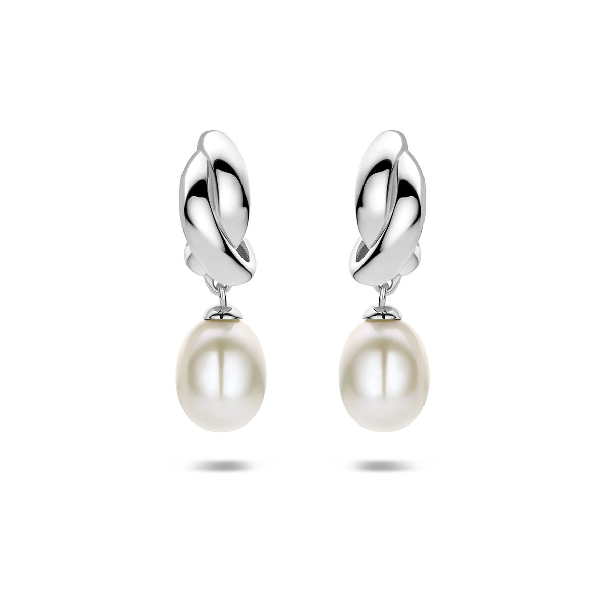 Pendientes largos de plata 925 rodiada con perlas blancas.