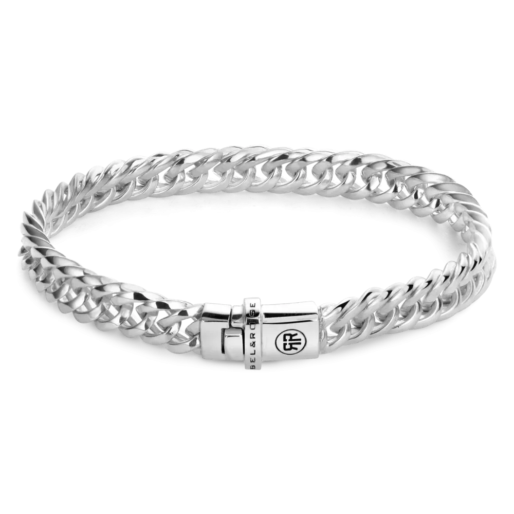 Pulsera de plata de ley 925 con diseño trenzado y cierre de seguridad.