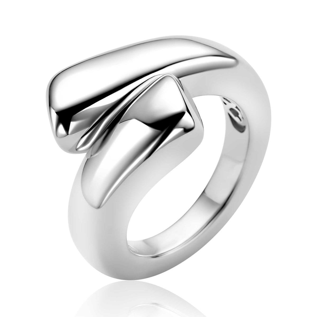 Anillo de plata con diseño moderno y formas geométricas pulidas.