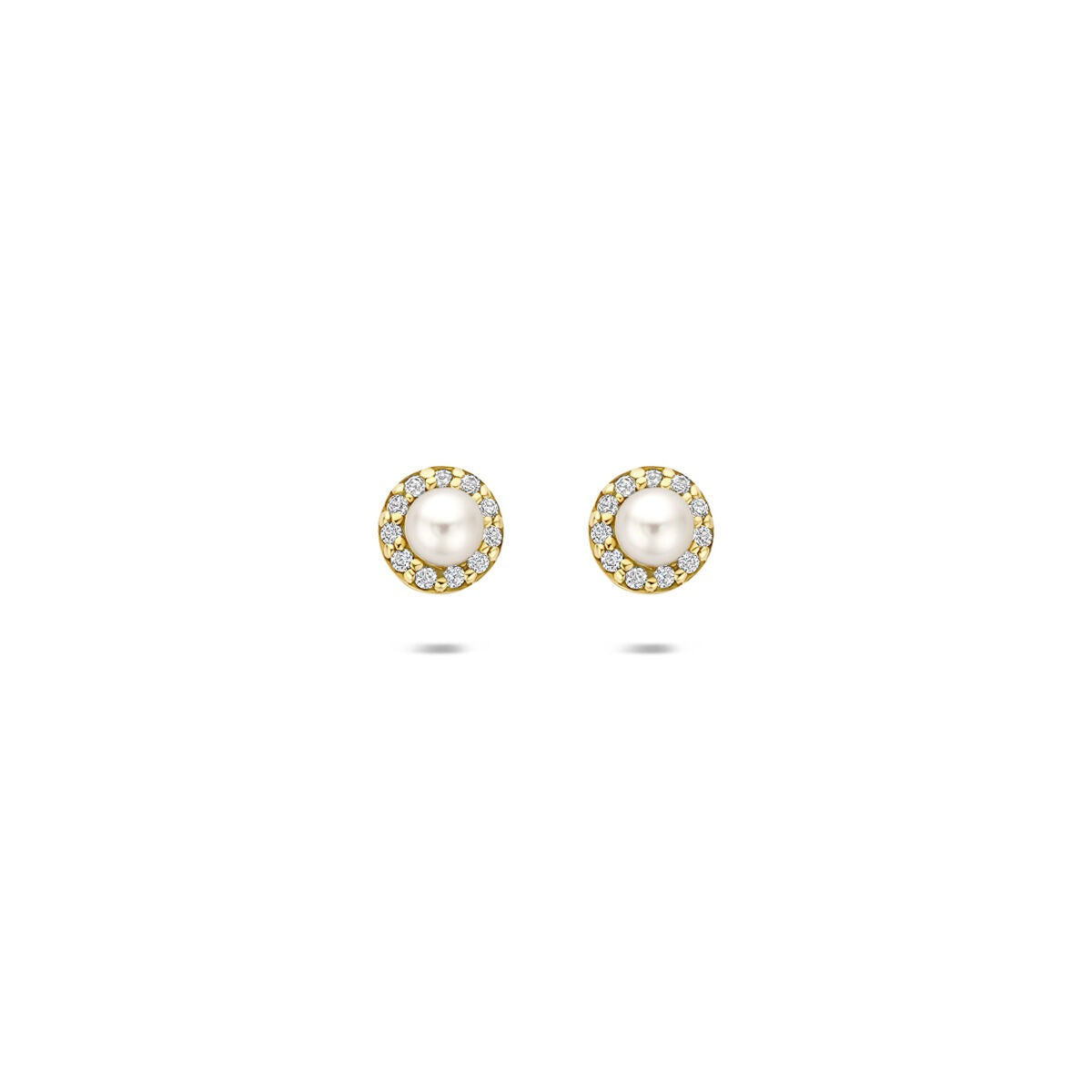 Pendientes de oro amarillo de 14k con perla y circonitas alrededor.