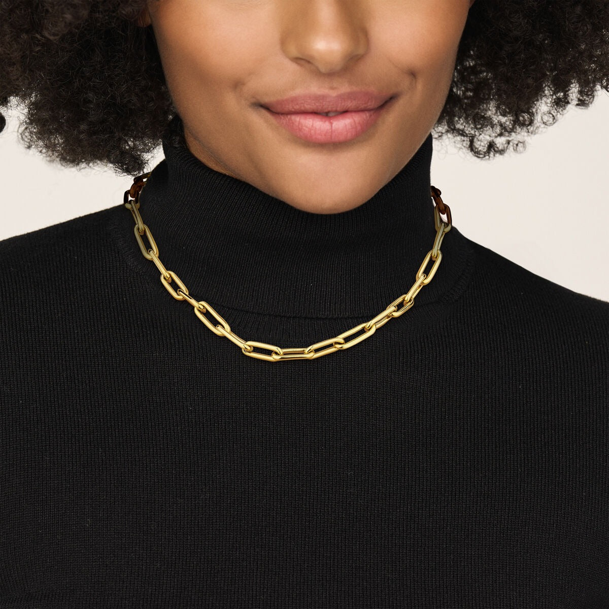 Collar de mujer de acero con chapado en oro – 44,5 a 49,5 cm