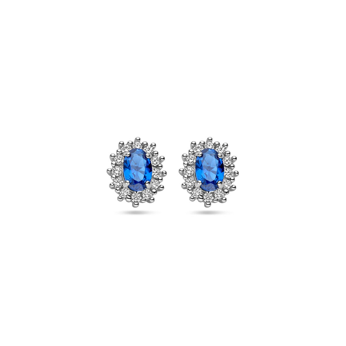 Pendientes de primera puesta de plata rodiada 925 con zafiro ovalado y circonitas brillantes.