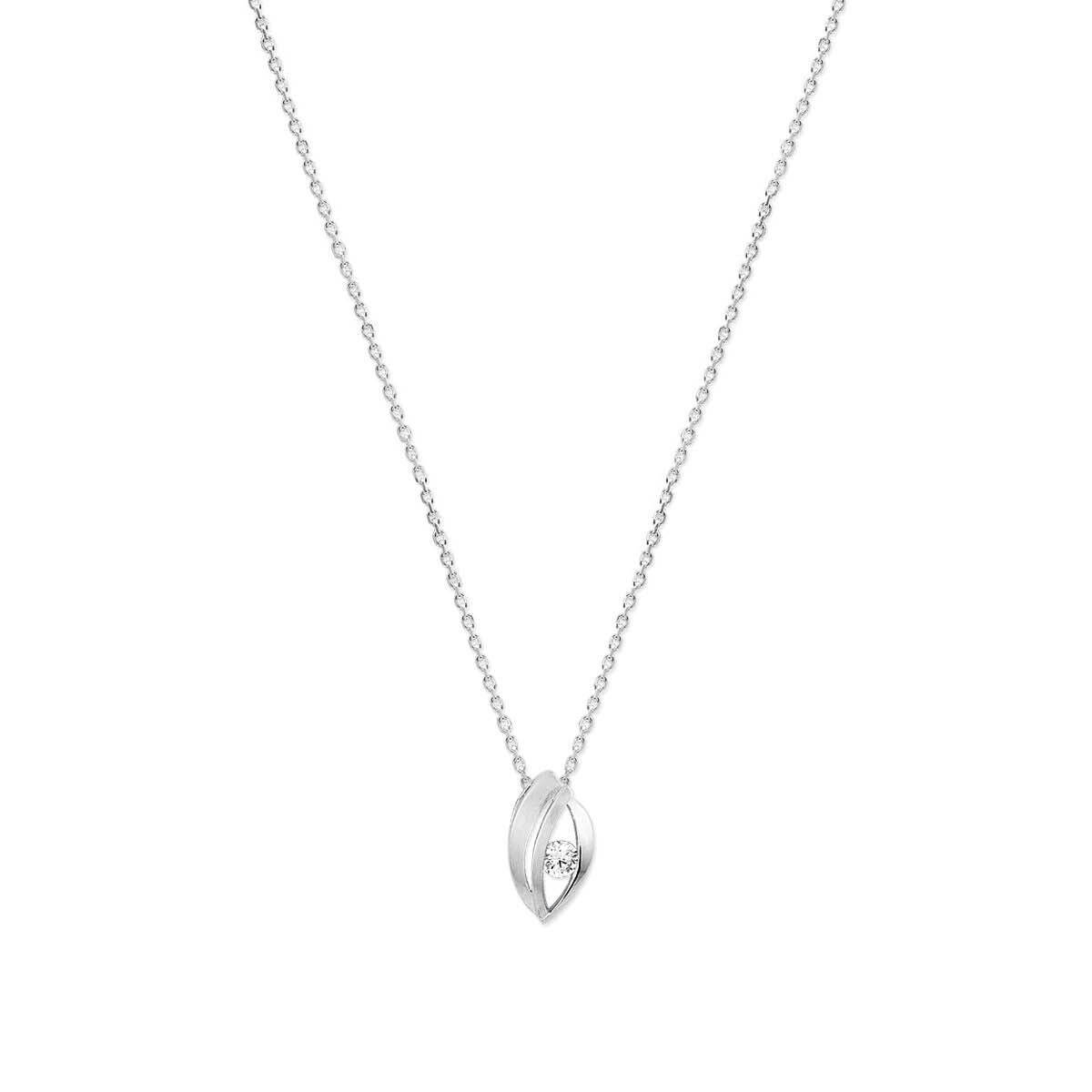 Collar de plata rodiada con zirconia, con un colgante en forma de hoja.