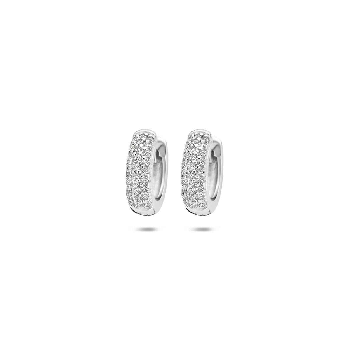 Aros de plata de ley 925 con circonitas brillantes.