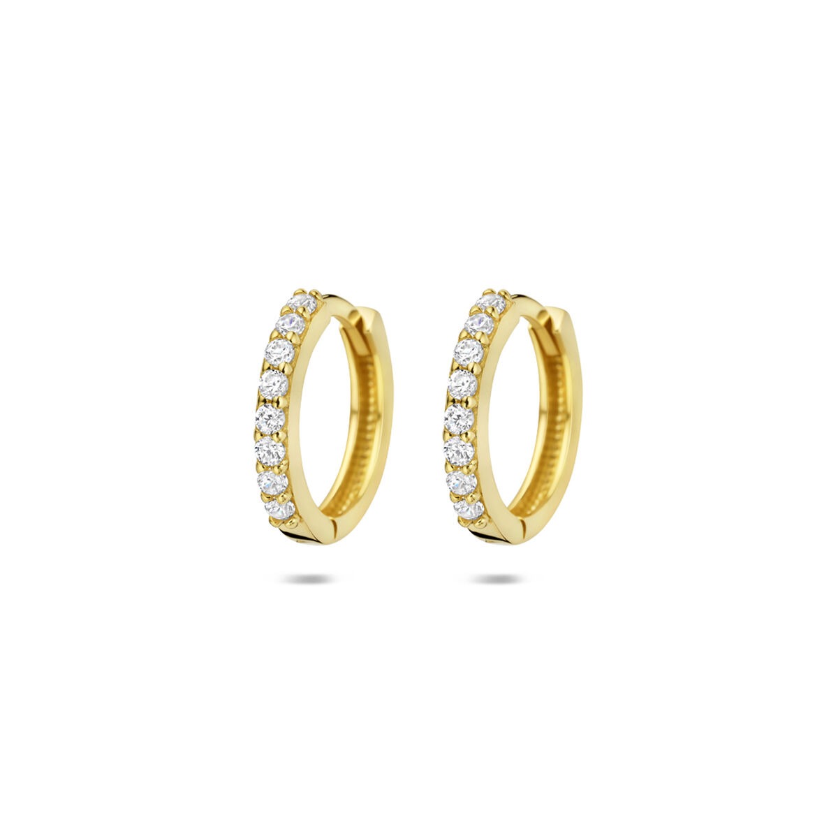 Aros de oro amarillo de 14k con circonitas brillantes engastadas.