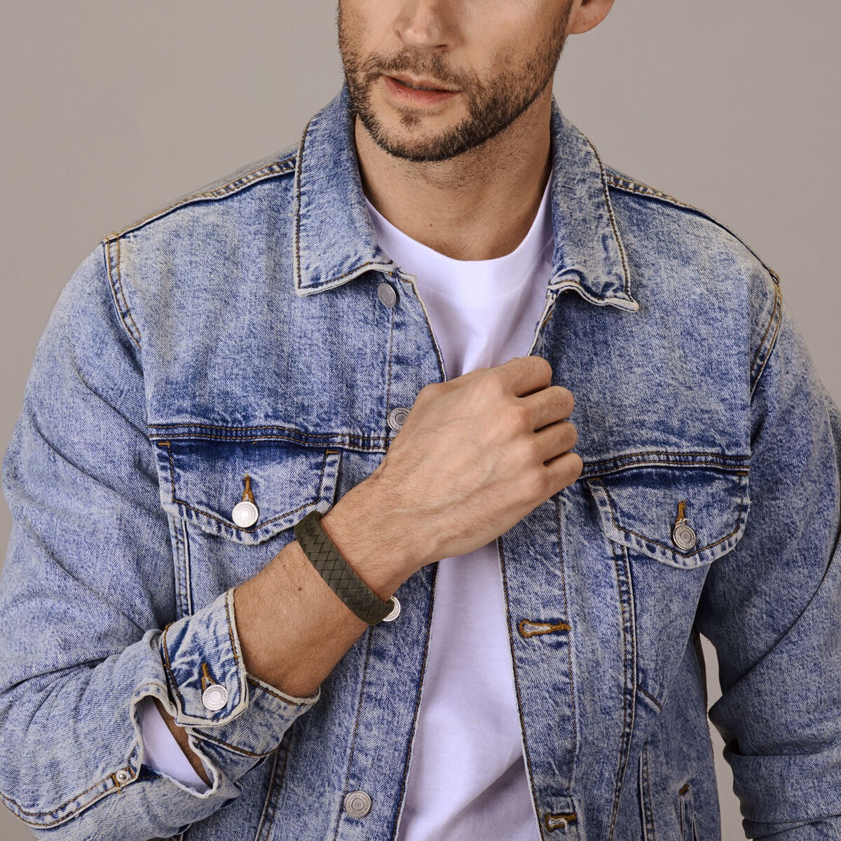 Pulsera de hombre de cuero negra con plata rodiada – 21 cm