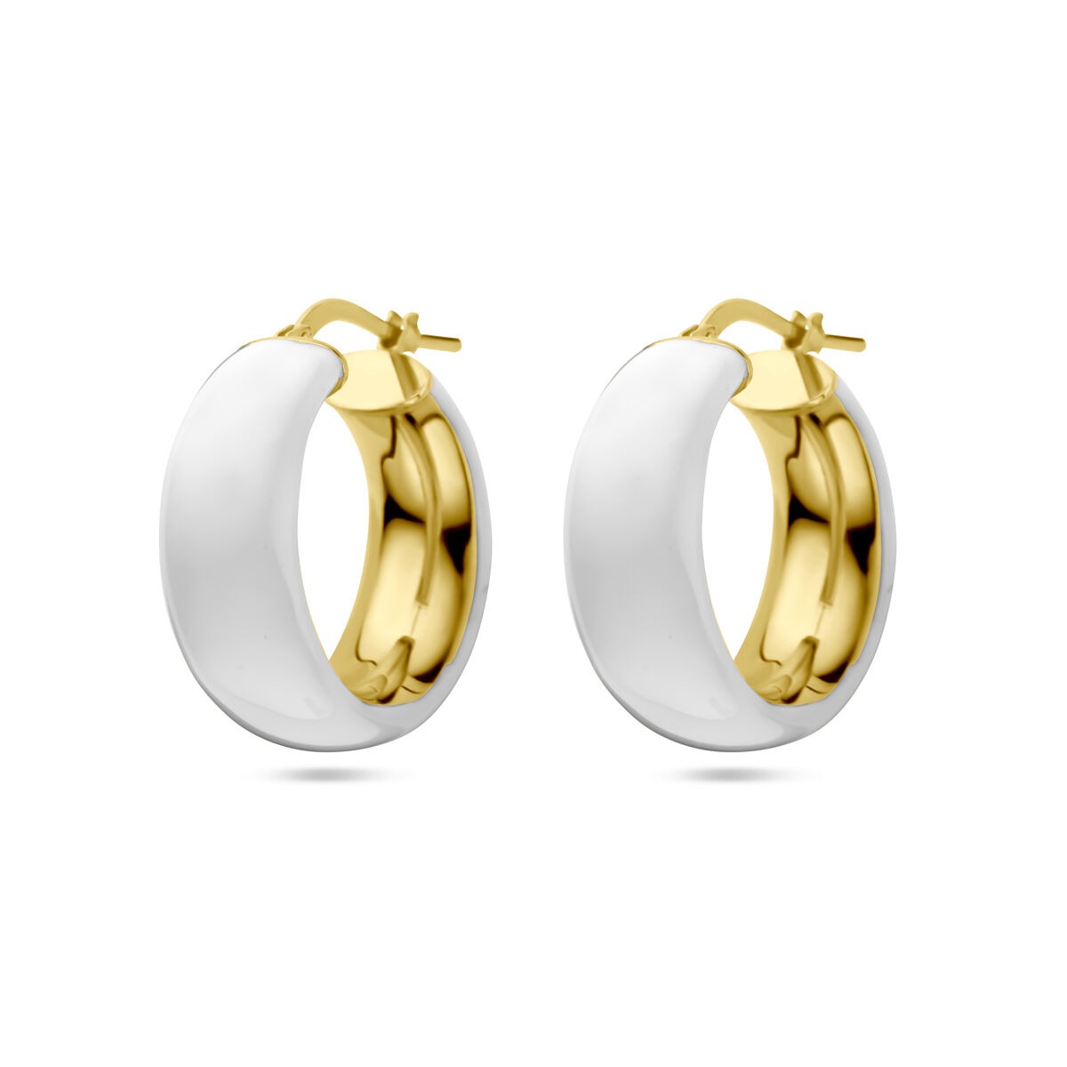 Aros de plata bañados en oro amarillo con esmalte blanco.