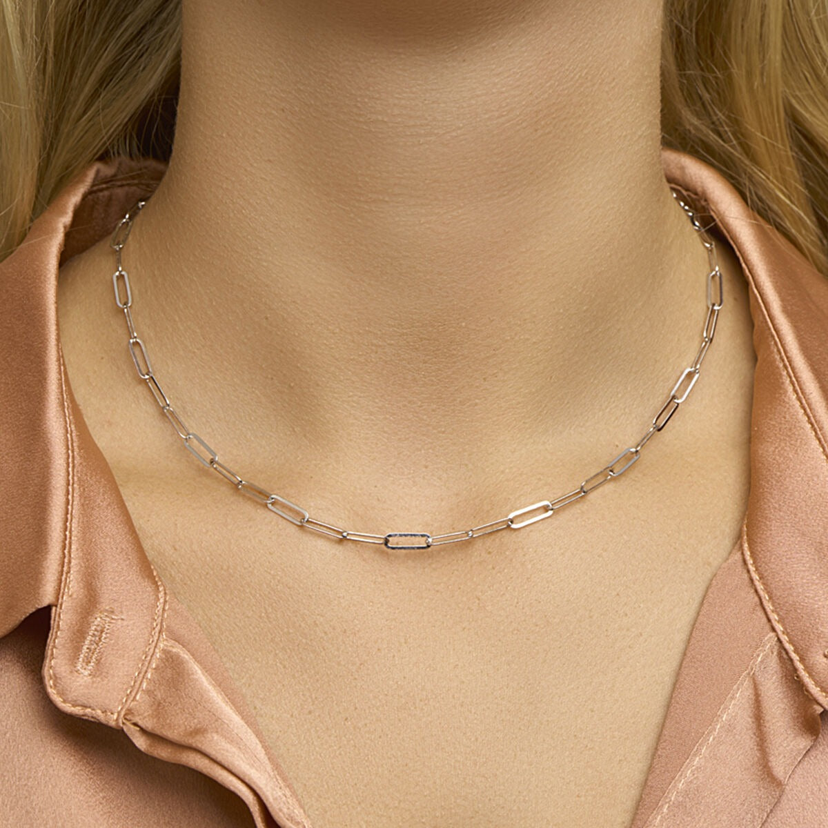 Collar de plata en forma de clip de papel – rodiado 925