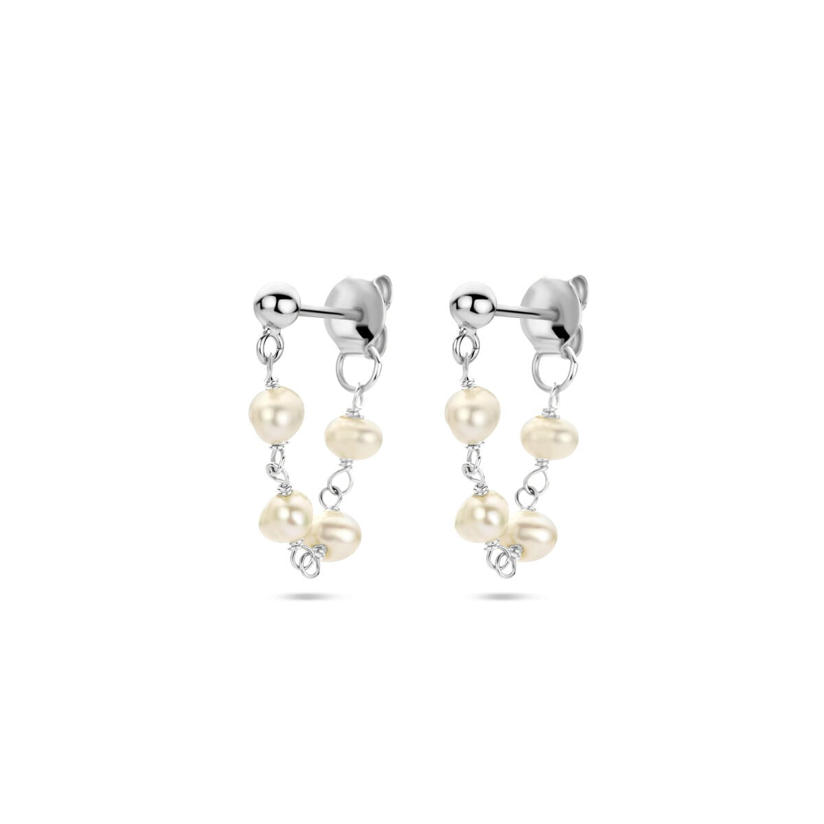 Pendientes largos de plata con perlas, rhodiados, de 18 mm de longitud.