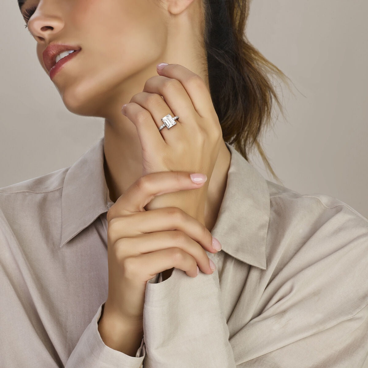 Anillo de plata con zirconia en corte esmeralda - plata 925 rodiada