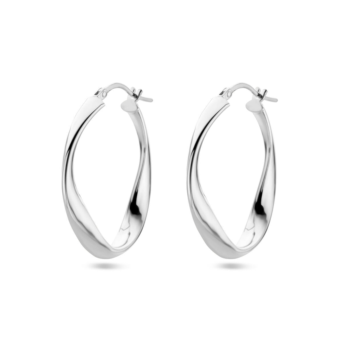 Pendientes de aro de plata rodiada de 31 mm con un diseño ondulado y brillante.