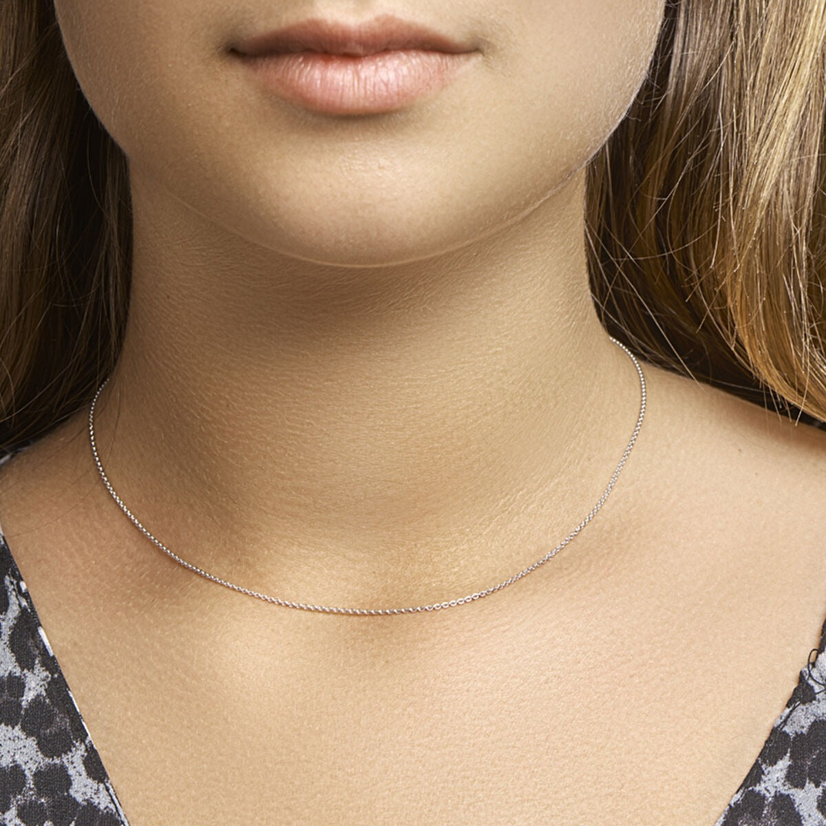 Collar de plata ancla plano rodiado 925