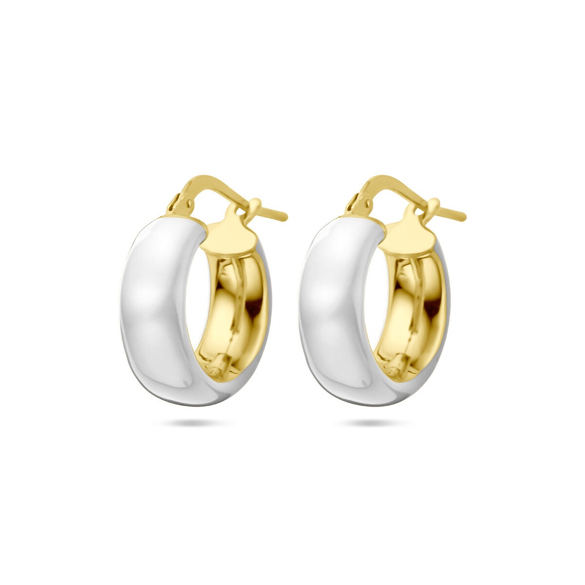 Aros de plata 925 con acabado dorado y esmalte blanco.