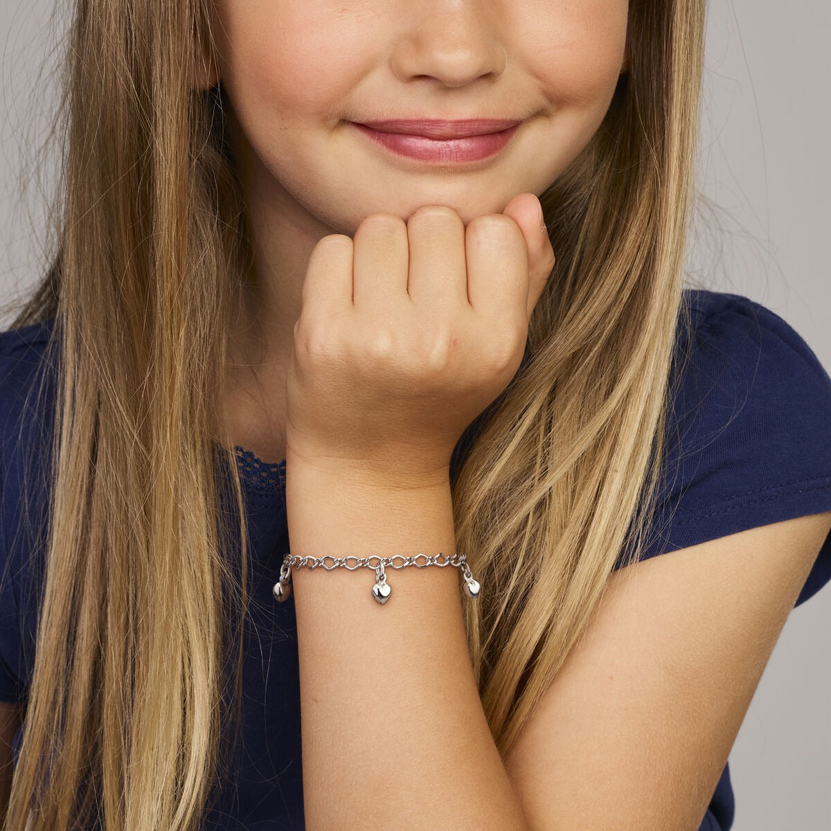 Pulsera infantil de plata 925 rodiada con corazones