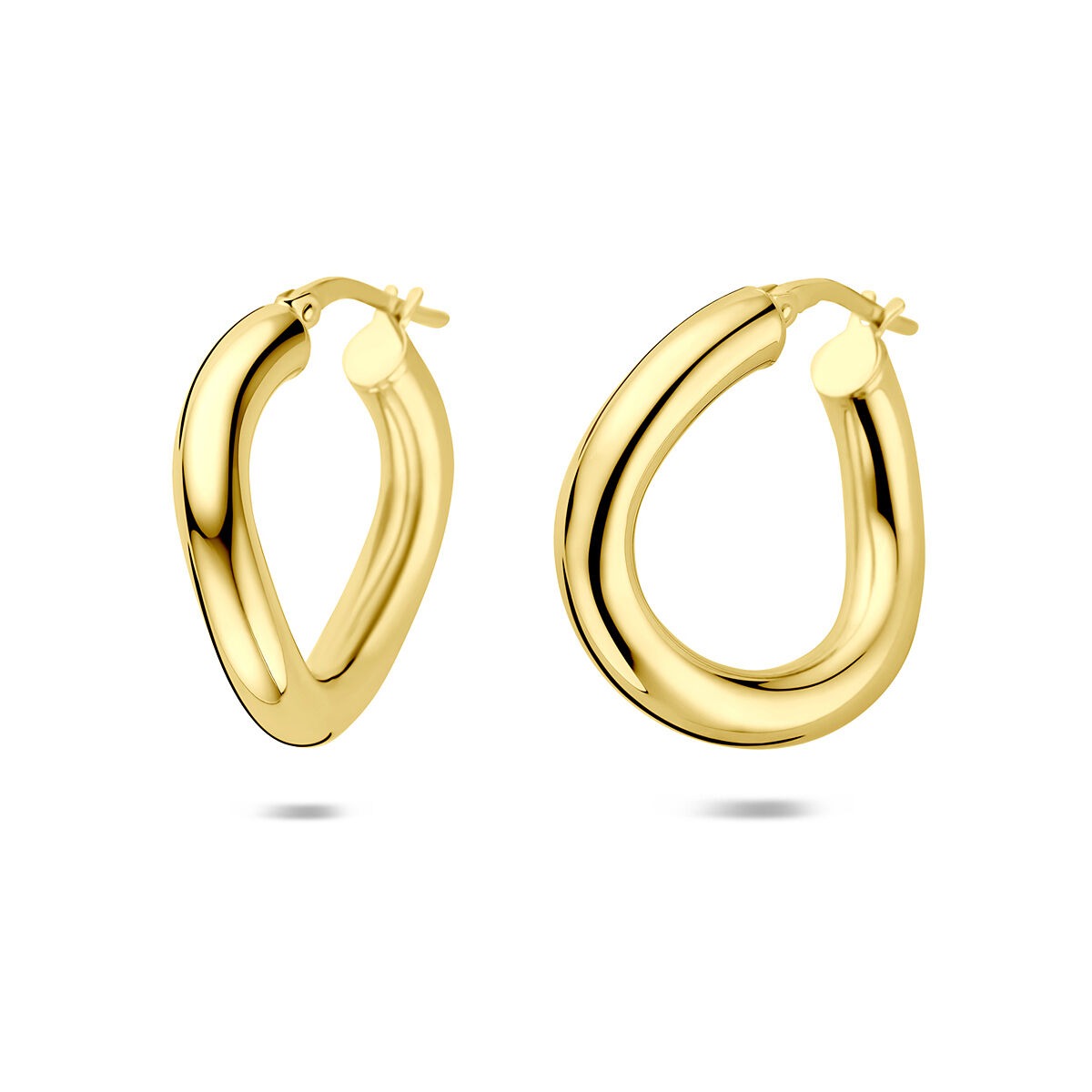 Aros de mujer en plata dorada, de 23 mm, con forma ovalada y acabado brillante.