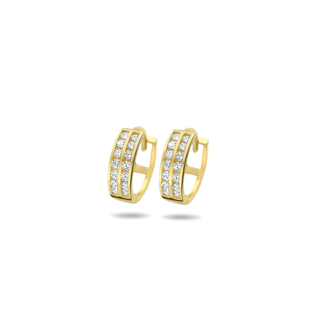 Pendientes de aro de 9 quilates en color dorado con zirconias brillantes.