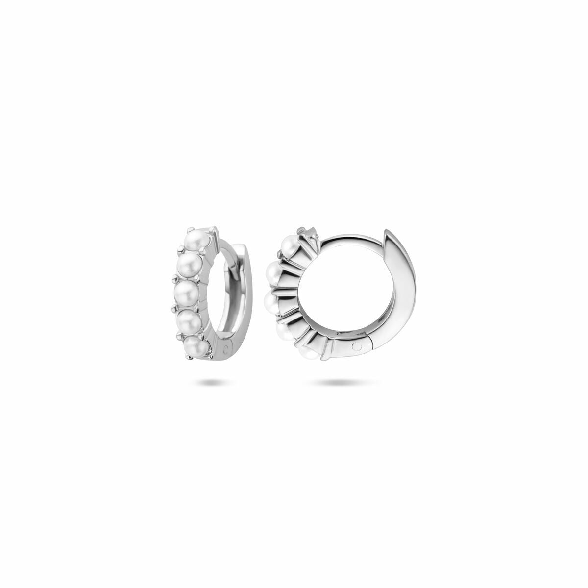 Aros de plata rodiada con perlas – 10,5 mm