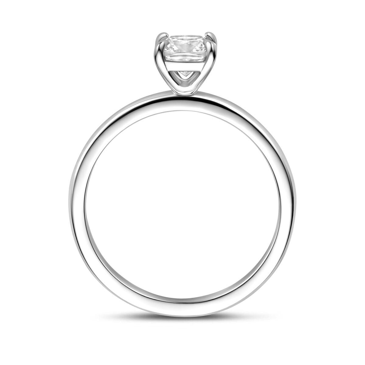 Anillo de plata solitario con zirconia tallada en brillante – 5,5 mm