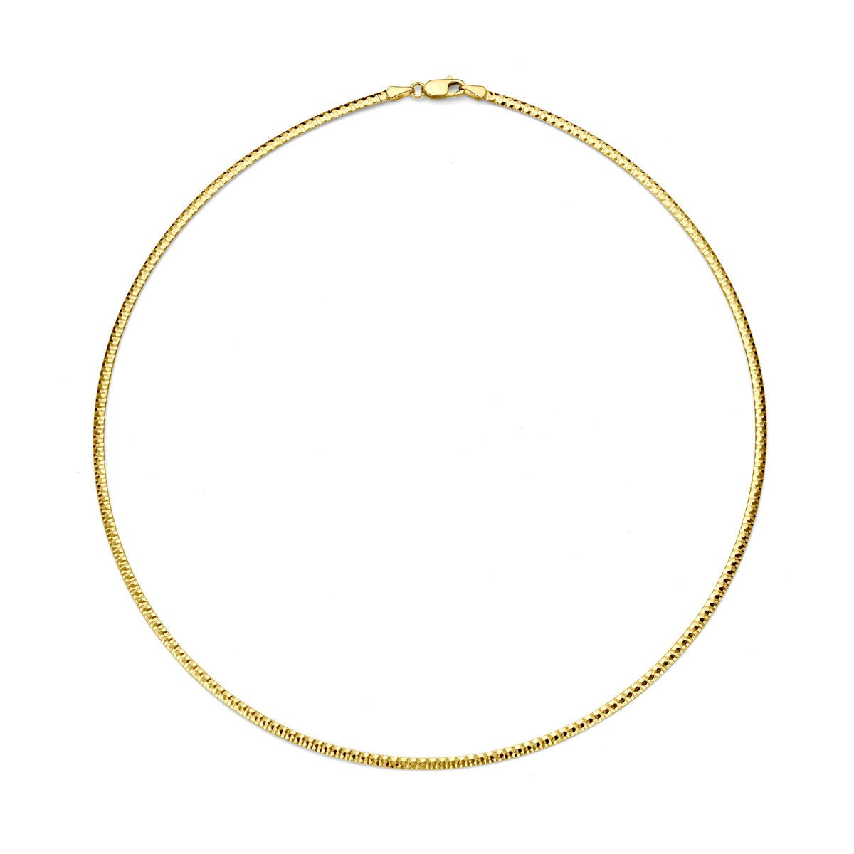 Collar omega de oro amarillo de 14k con eslabones planos de 2,5 mm y 45 cm de longitud.