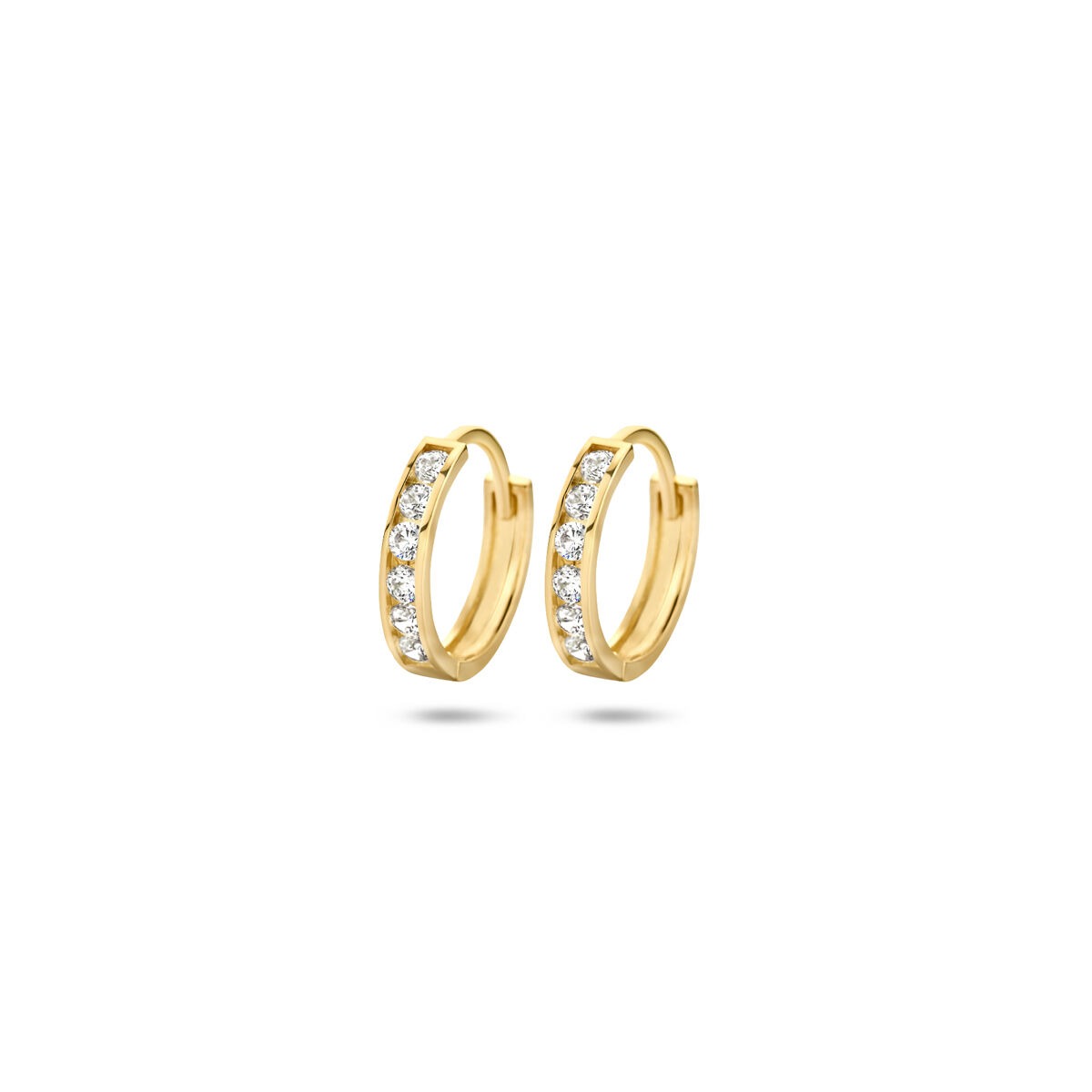 Aros de oro amarillo de 14k con fila de circonitas – para dama.