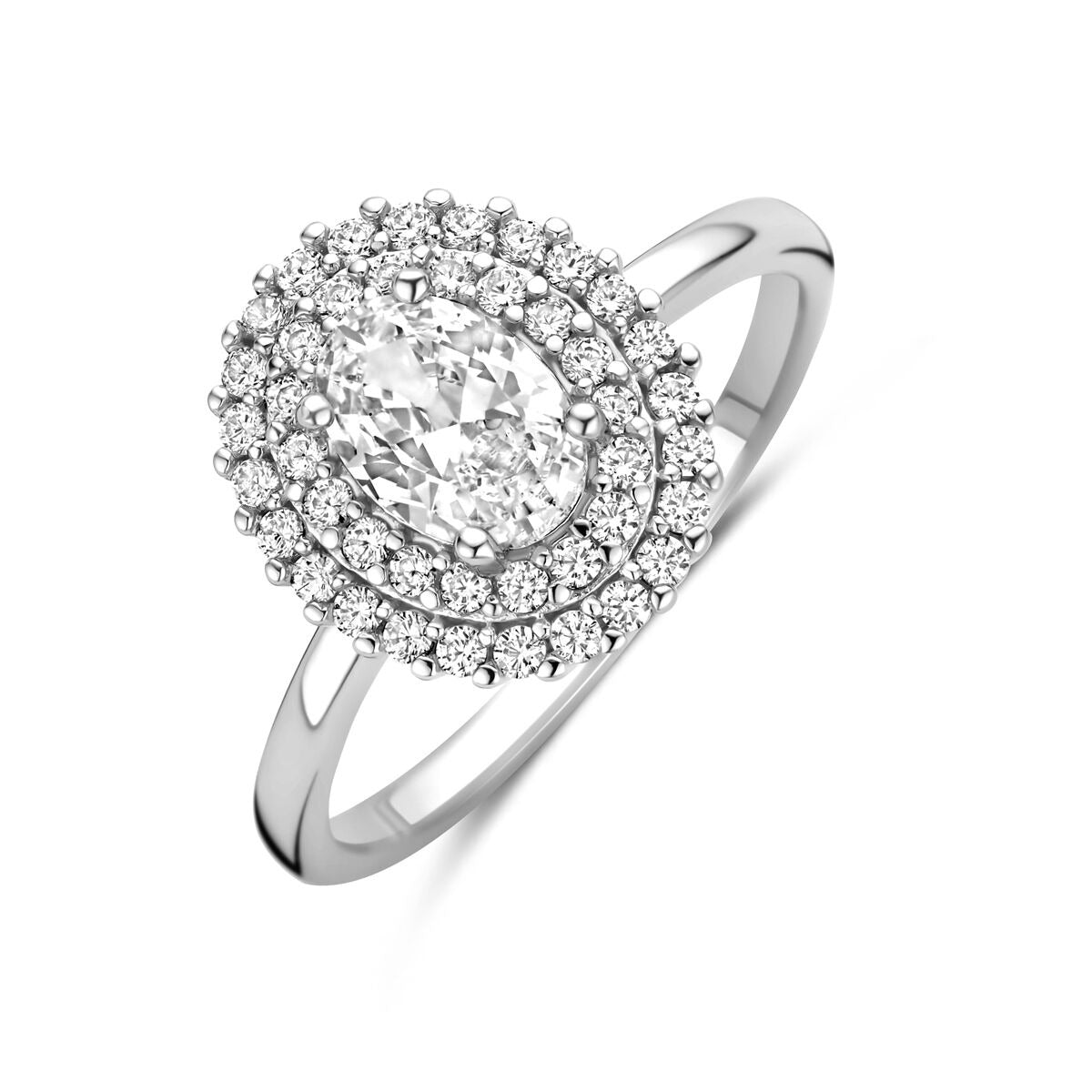 Anillo de plata para dama con zirconia ovalada y engaste de entorno.