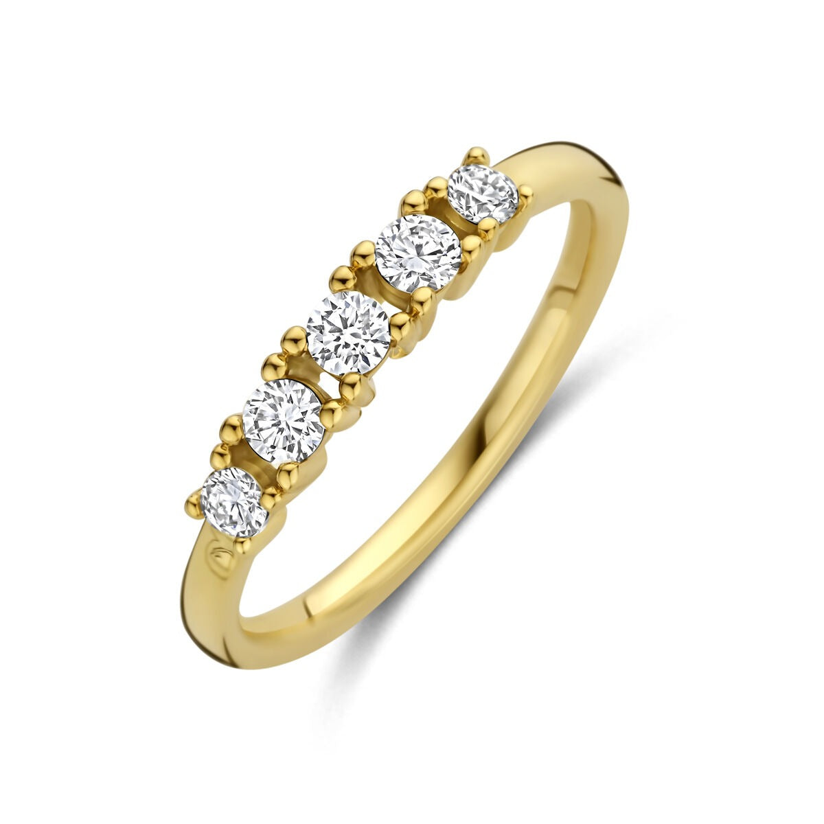 Anillo de oro amarillo de 14k con diamantes lab-grown en un diseño de cinco piedras.