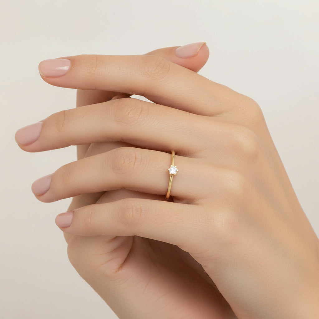 Anillo de oro amarillo de 14k con diamante cultivado en laboratorio