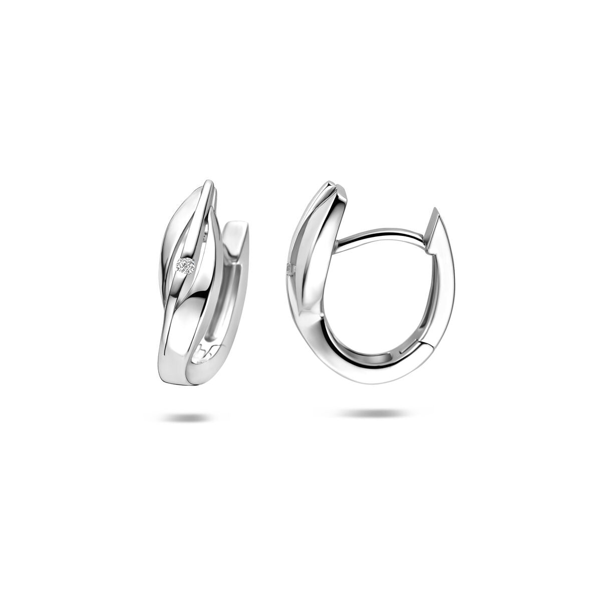 Gerhodineerd zilveren klapoorringen met lab grown diamant