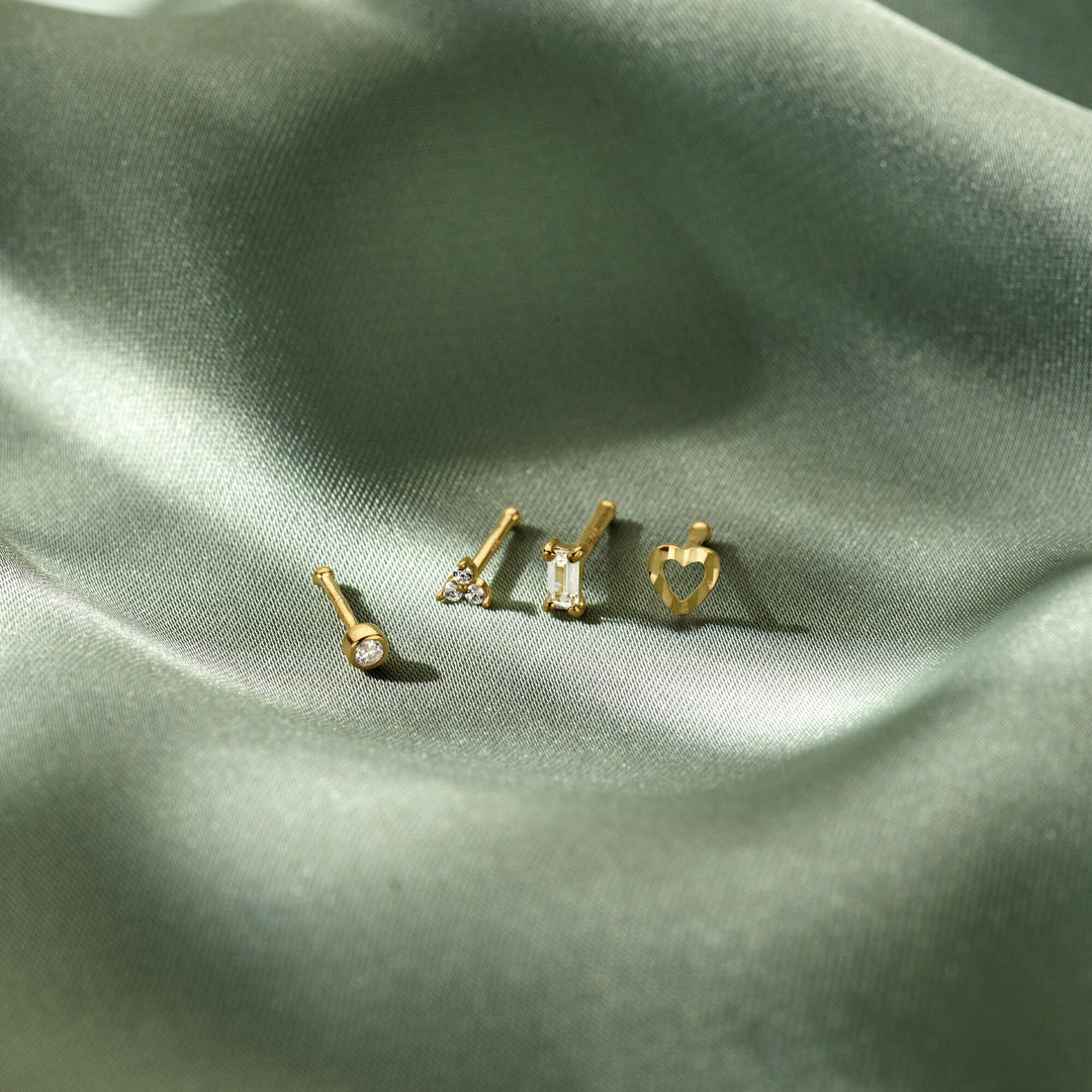 14k Geelgouden neusknopje met baguette zirkonia