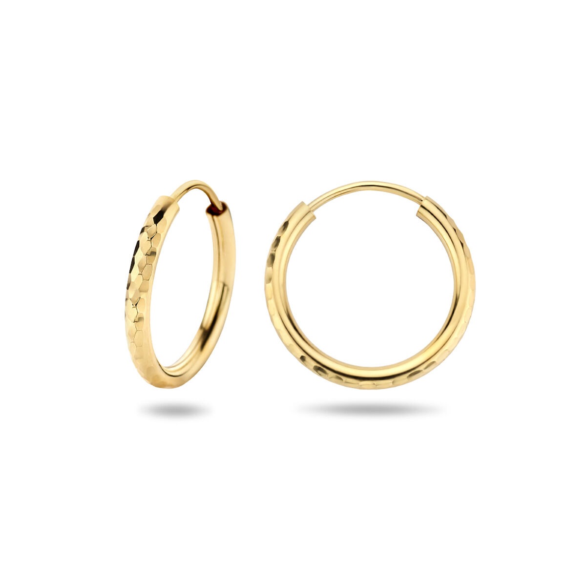 Aros de oro amarillo con tubo diamantado – 14k
