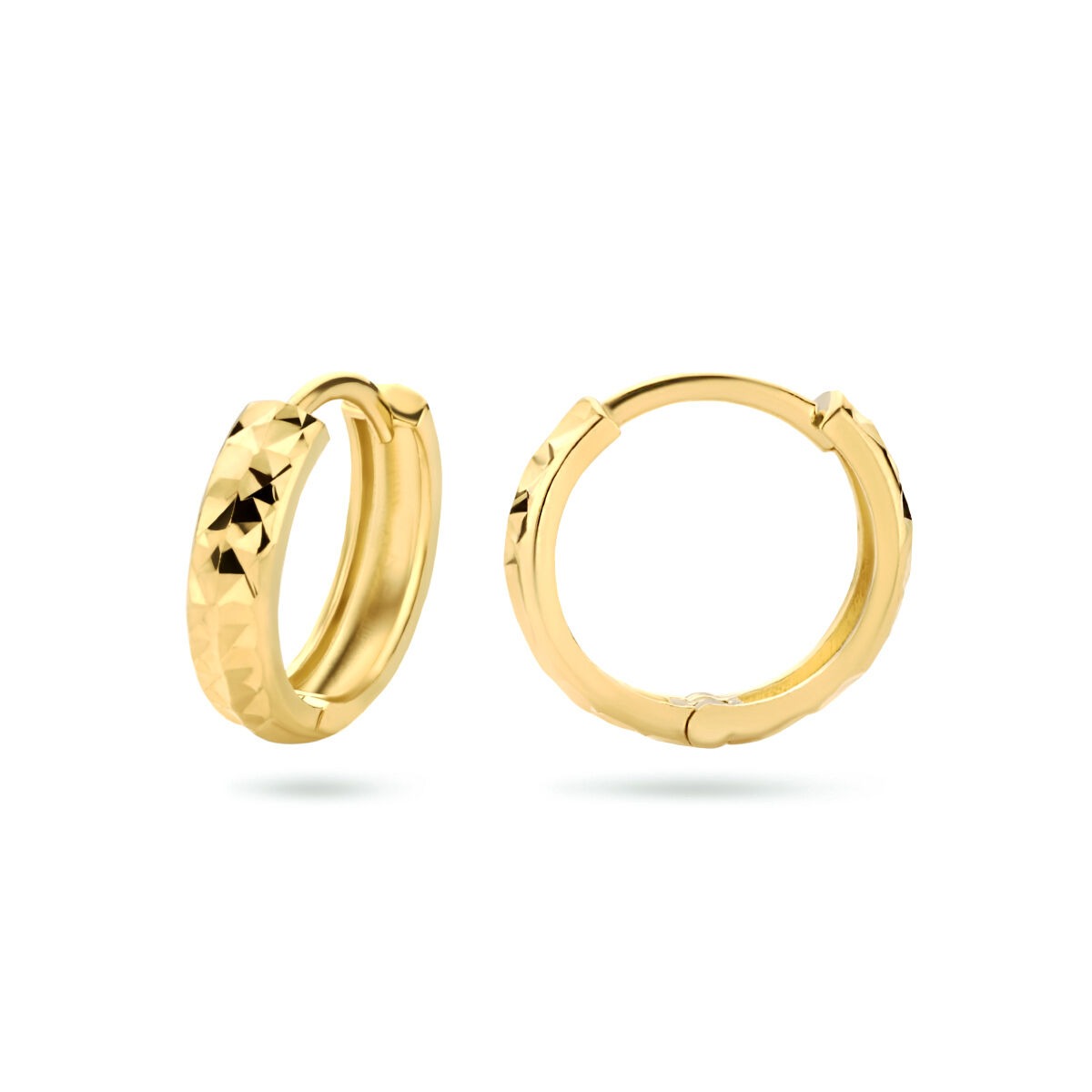 aros de oro amarillo de 9k con acabado diamantado
