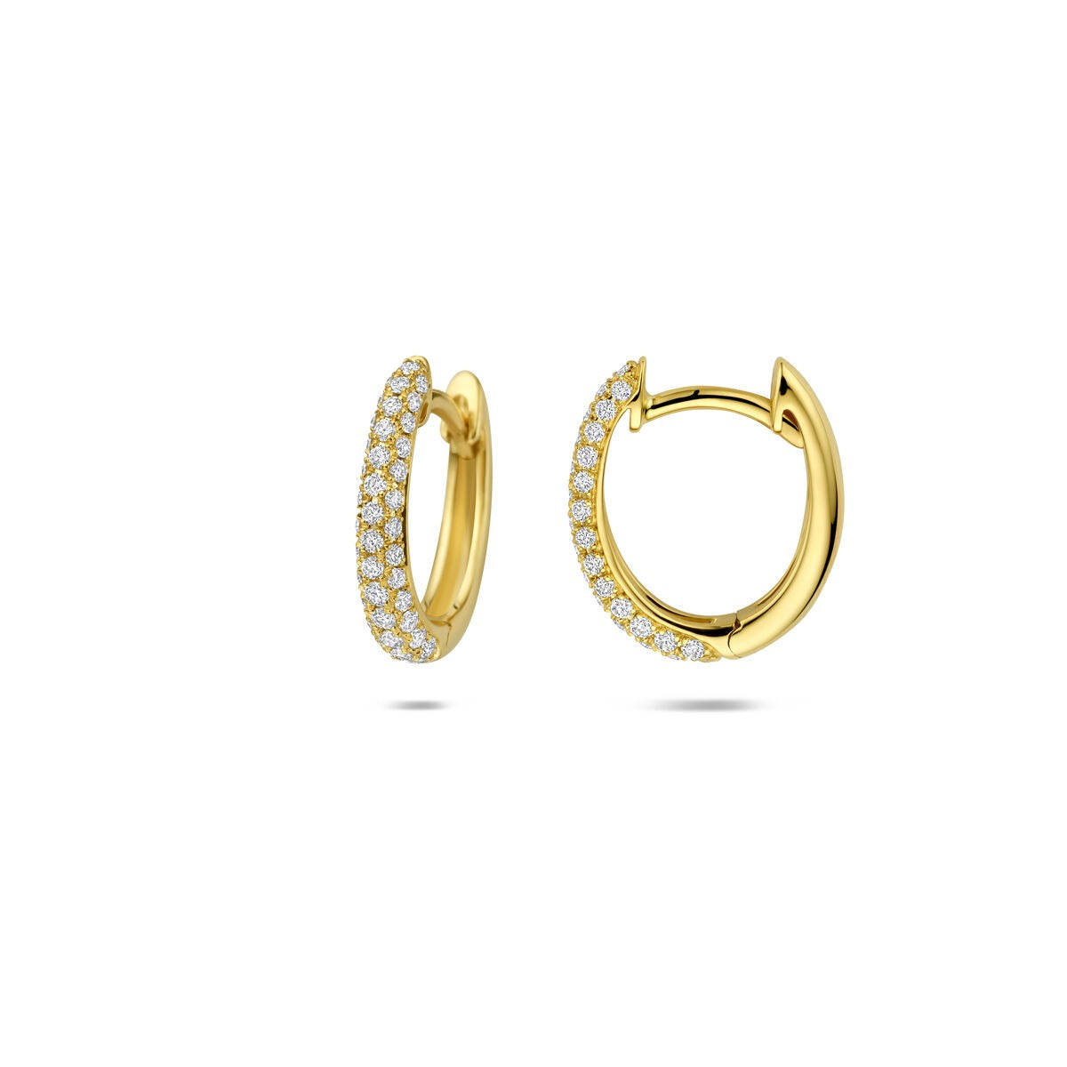 Aros de oro amarillo de 14k con fila de diamantes