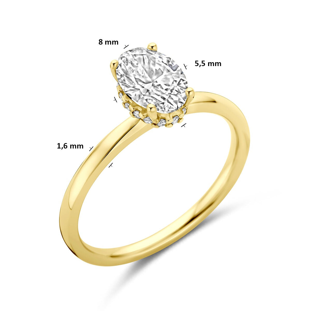 Anillo de oro amarillo de 14k con diamante lab grown ovalado