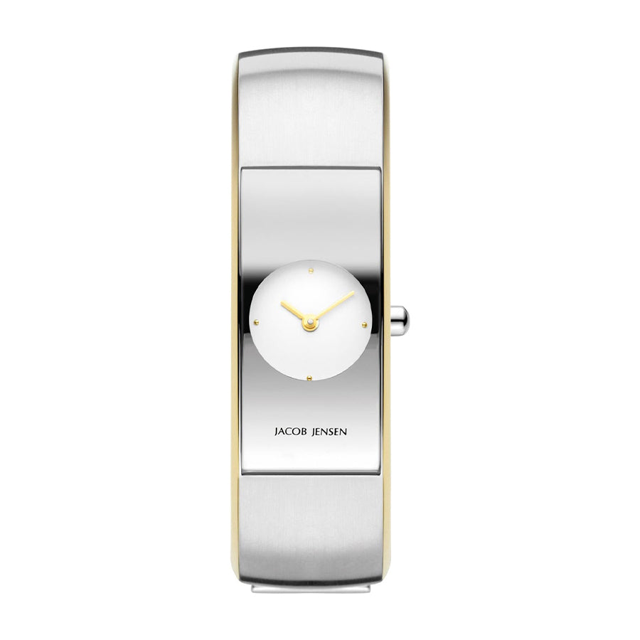 Reloj con caja rectangular de acero inoxidable y detalles en dorado, esfera blanca y manecillas amarillas.