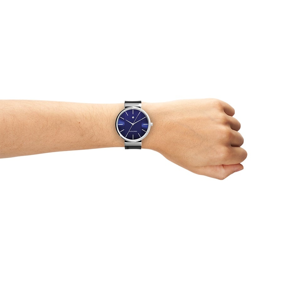 Reloj con esfera azul y correa de acero inoxidable, diseño moderno y minimalista.