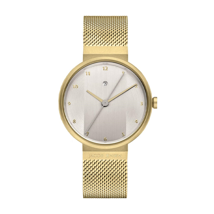 Reloj con caja dorada, esfera plateada y correa de malla metálica dorada.