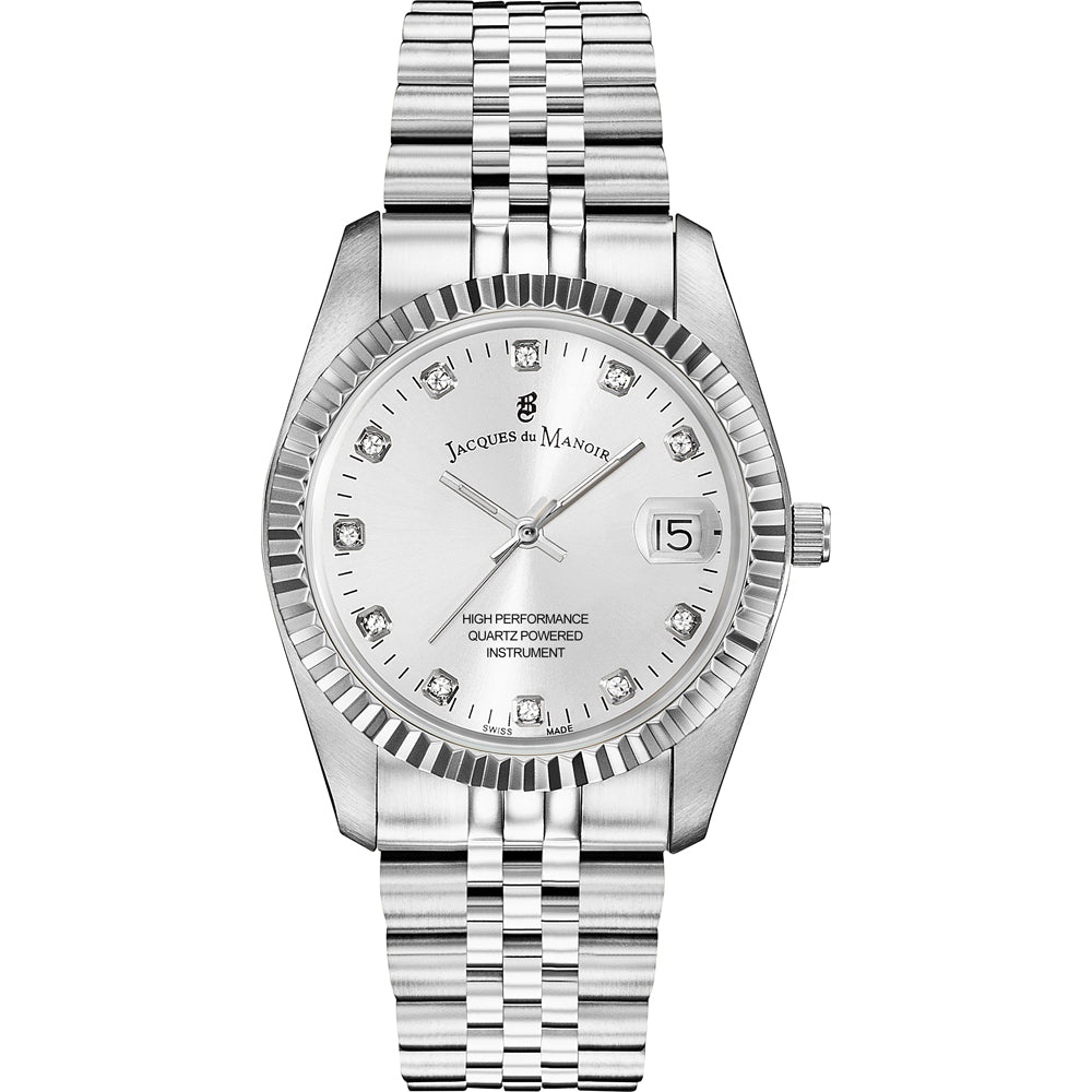 Reloj de acero inoxidable con esfera plateada y detalles de diamantes, correa de malla.